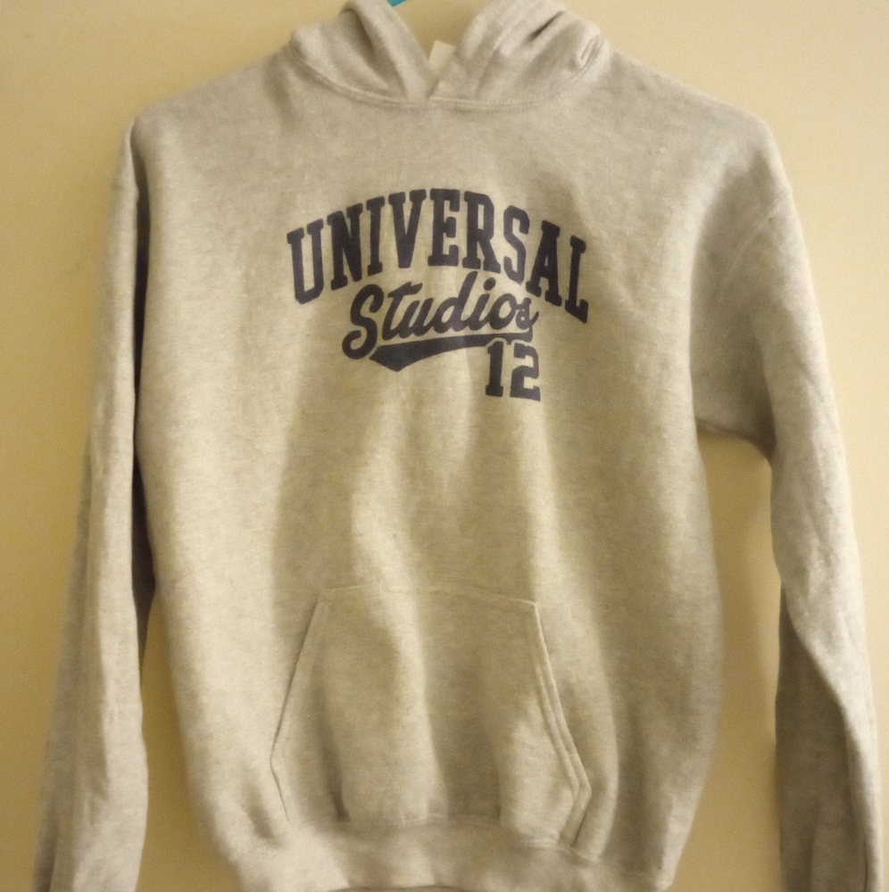 Pre-owned universal studios childhood large